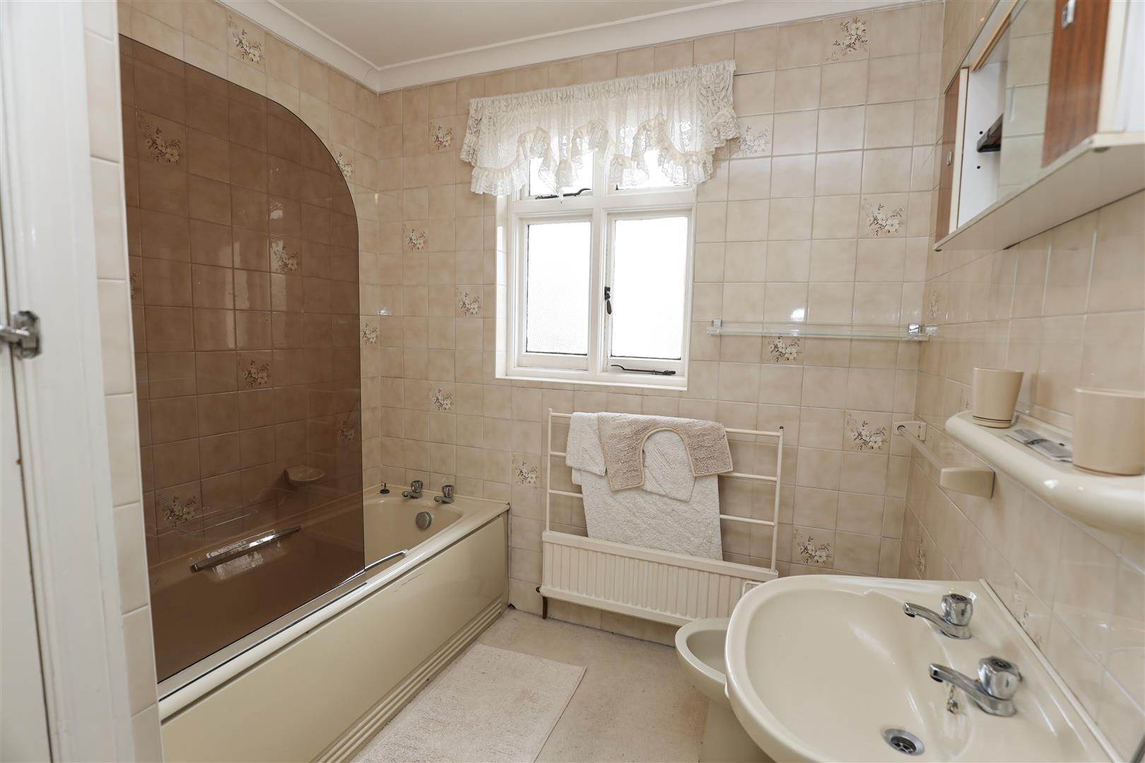 70 Broadway, Llanblethian, Cowbridge, Vale of Glamorgan, CF71 7EW